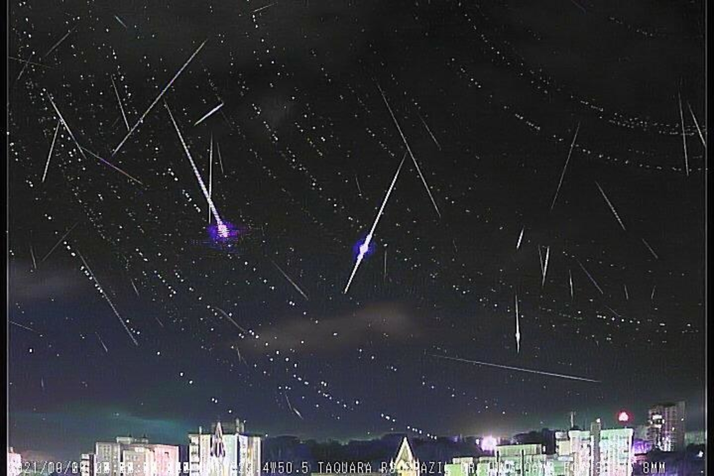 La lluvia de meteoros de las Oriónidas da un espectáculo en el cielo