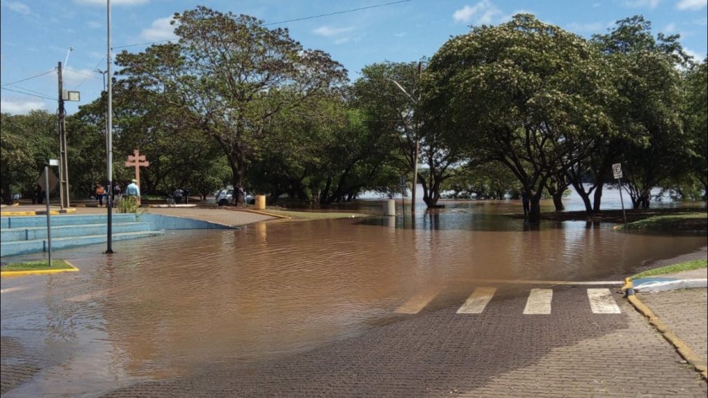 Enchente na Fronteira Oeste com cheia do Rio Uruguai
