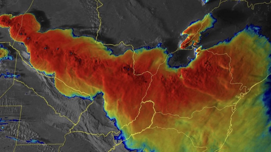 Temporais causam destruição no Paraguai e avançam pro Centro-Oeste e São Paulo