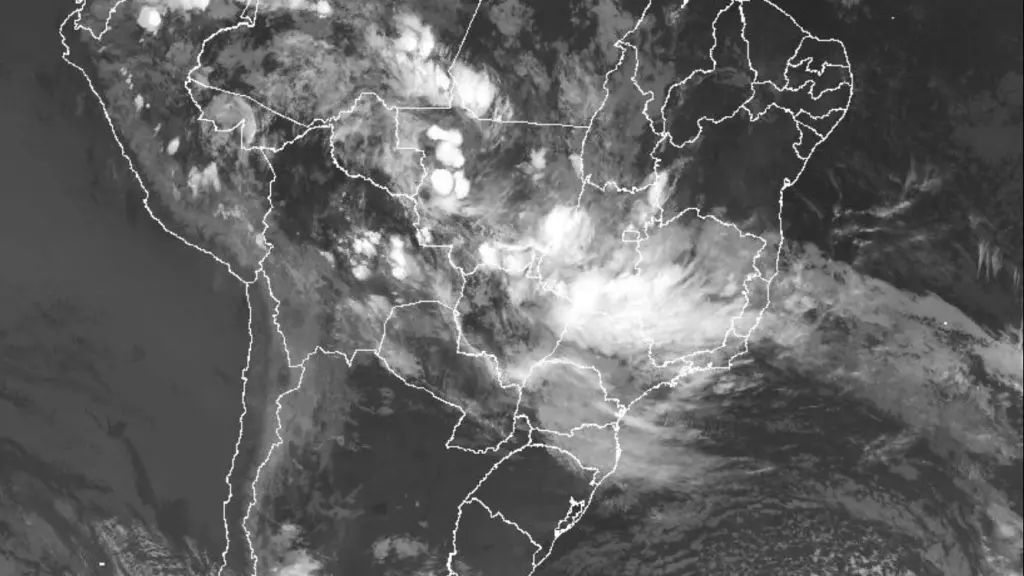 ZCAS traz chuva volumosa em parte do Centro-Oeste e do Sudeste
