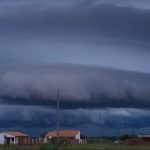 Baixa pressão que gerará ciclone traz temporais na Argentina e Paraguai