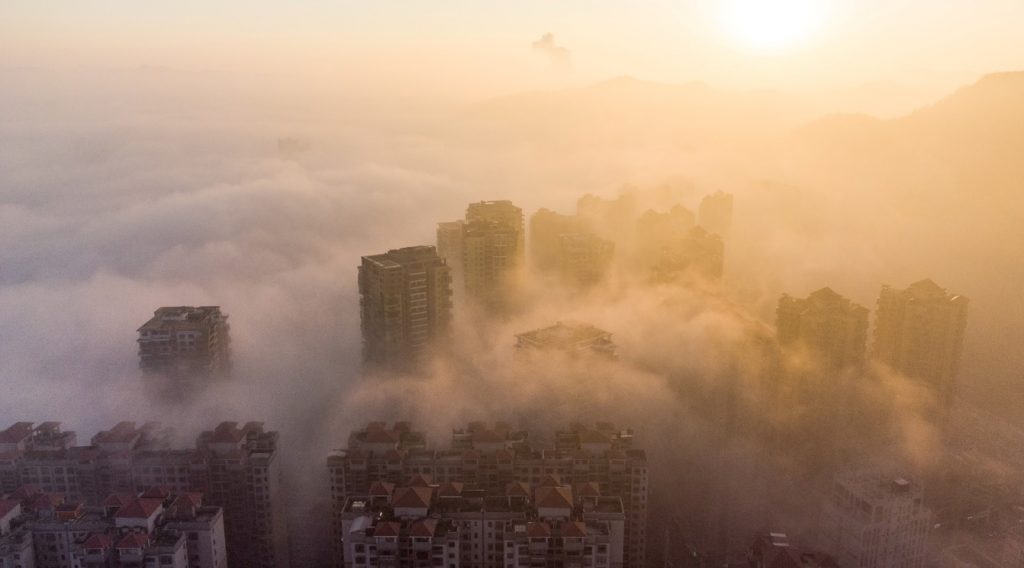 Uma cidade entre as nuvens