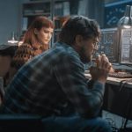 Não olhe para cima, por favor, olhe e muito bem ao seu redor