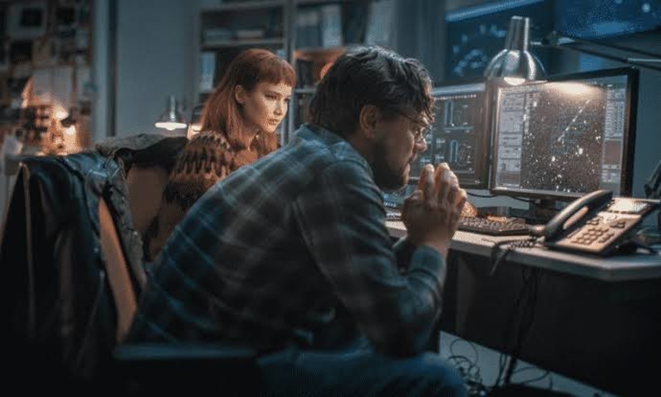 <span class="entry-title-primary">Não olhe para cima, por favor, olhe e muito bem ao seu redor</span> <h2 class="entry-subtitle">O noticiário do último dia de 2021 é uma síntese do que foi o ano com múltiplos desastres simultâneos por fogo e água </h2>