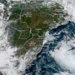 Ciclone se forma na costa do Sul do Brasil e provoca calamidade na Bahia