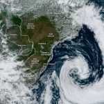 Enorme ciclone na costa do Sul do Brasil vira tempestade subtropical Ubá