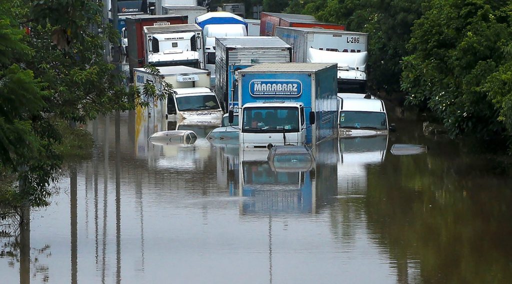 Verão expõe despreparo de grandes cidades brasileiras para a chuva