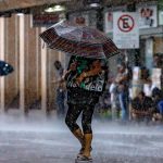 Chuva de 40% da média do verão inteiro em poucas horas