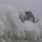 Ondas gigantes e recorde de neve nos Estados Unidos