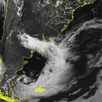 Frente fria e ciclone na Argentina