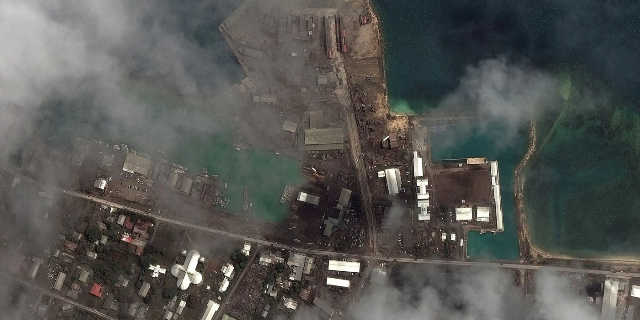 <span class="entry-title-primary">Imagens de satélite mostram Tonga após erupção e tsunami de 15 metros</span> <h2 class="entry-subtitle">Erupção do vulcão Hunga-Tonga Hunga-Ha’apai provocou tsunami de 15 metros, devastou ilhas em Tonga e cobriu cidades e vilarejos de cinzas </h2>