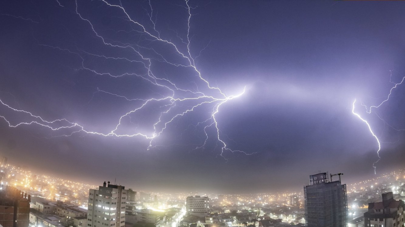 <span class="entry-title-primary">Rio Grande do Sul perde recorde mundial de raio mais longo</span> <h2 class="entry-subtitle">Organização Meteorológica Mundial divulgou novos recordes de raios mais longo e de maior duração já observados no planeta</h2>