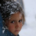 Frio mata bebês na tragédia do inverno que o mundo ignora