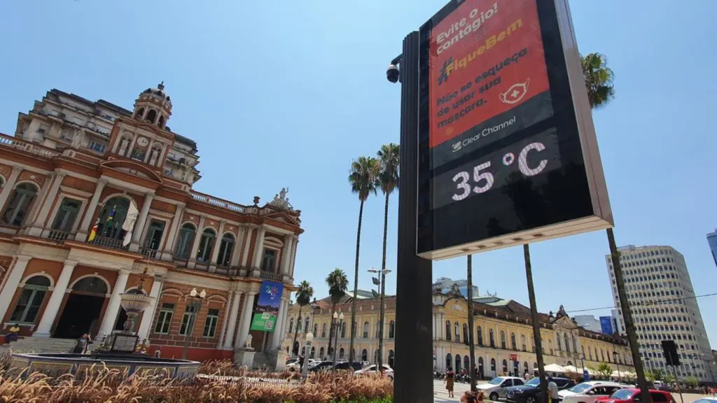 Frente fria derrubou a temperatura com grande variação térmica