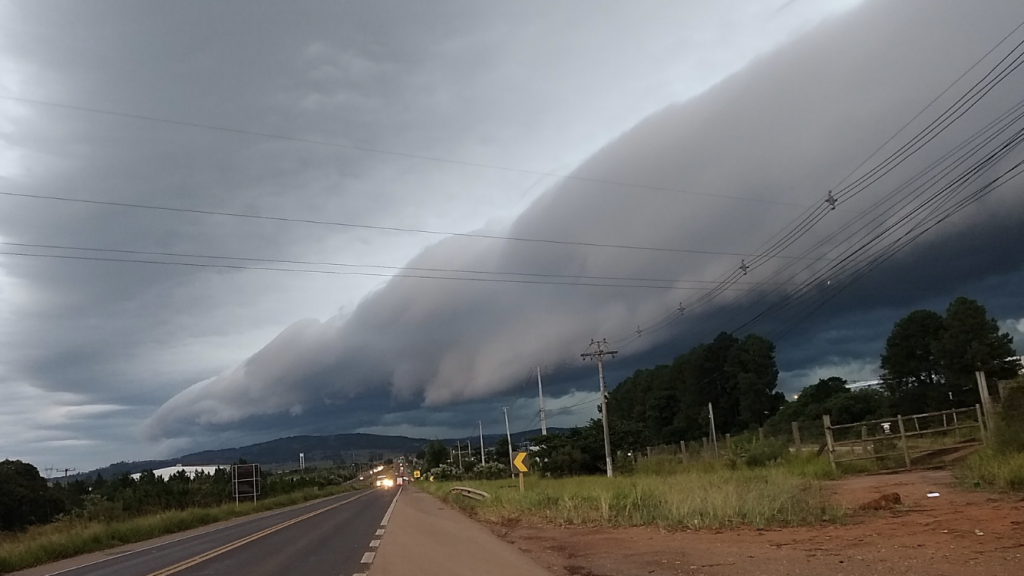 Onde já choveu muito e onde a chuva chega nas próximas horas