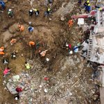 Deslizamento de terra mata mais de 10 pessoas e 35 ficam feridas na Colômbia