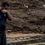 Chega a 38 o número de mortos pela chuva em Petrópolis