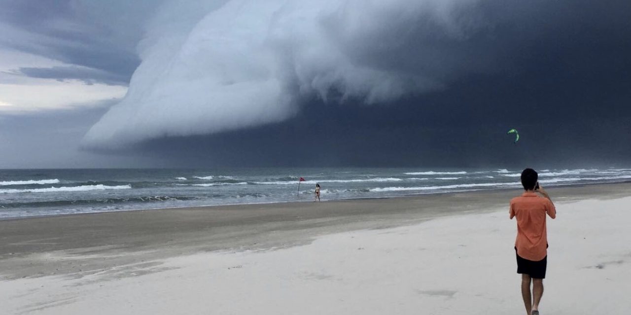 <span class="entry-title-primary">Nuvens de tempestades nas praias dos litorais gaúcho e catarinense</span> <h2 class="entry-subtitle">Tramandaí, Imbé, Xangri-lá, Capão da Canoa e outros balneários do Litoral Norte do Rio Grande do Sul assim como praias de Santa Catarina testemunharam nuvens de tempestade </h2>