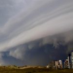 Ciclone e frente fria trarão chuva muito intensa e vários temporais