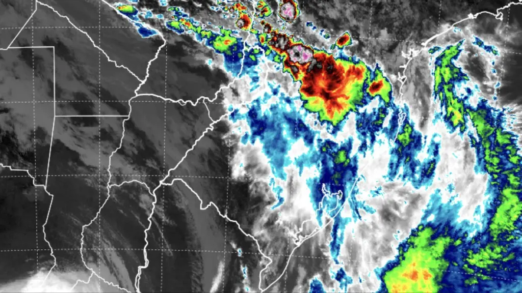 Chuva supera 200 mm em algumas cidades e vai seguir