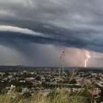 Veja a previsão do tempo para hoje e amanhã (18/03/2022)