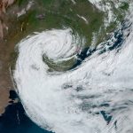 Ciclone cobre Buenos Aires com chuva, vento intenso e frio