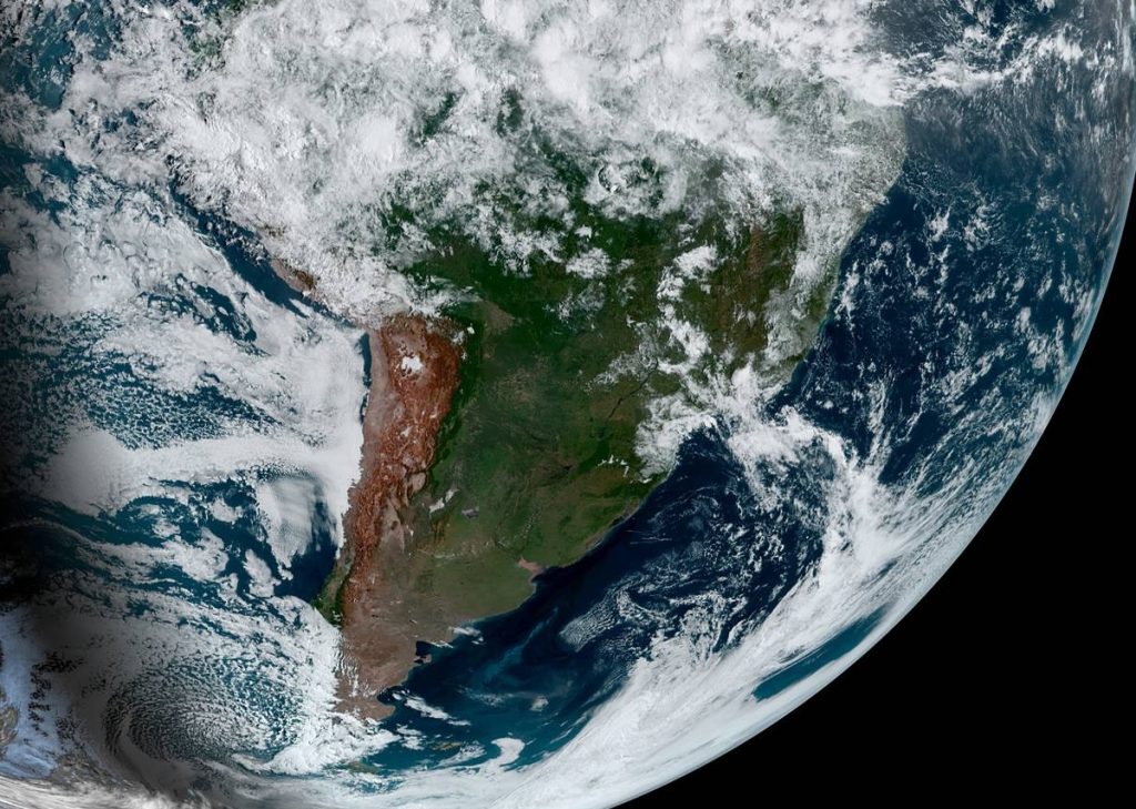 Grande parte do Cone Sul sem nuvens