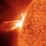 Grande explosão no Sol prenuncia tempestade solares