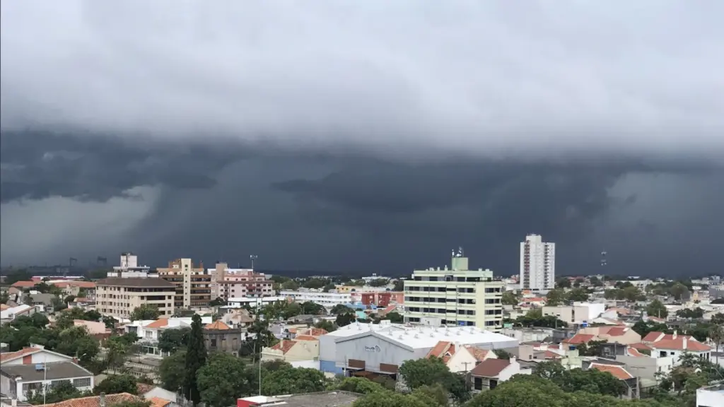 Confira a previsão do tempo para hoje e amanhã (7/4/2022)