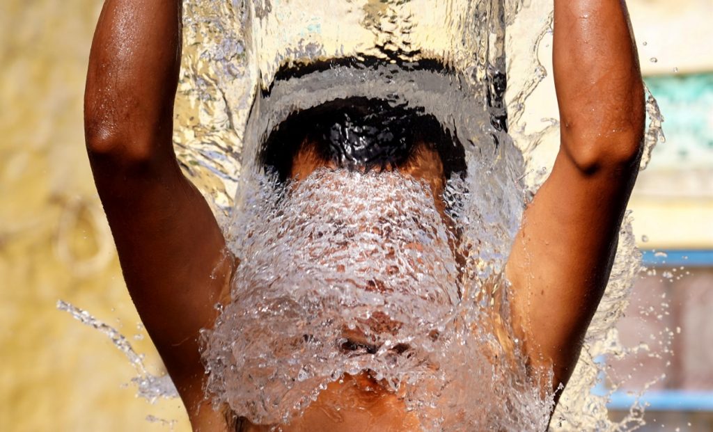 Onda de calor incomum atinge mais de um bilhão de pessoas