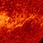 Cânion gigantesco de fogo se forma no Sol