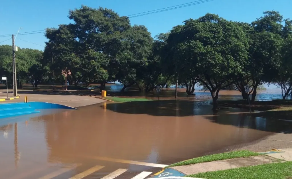 Cheia do Rio Uruguai na Fronteira Oeste