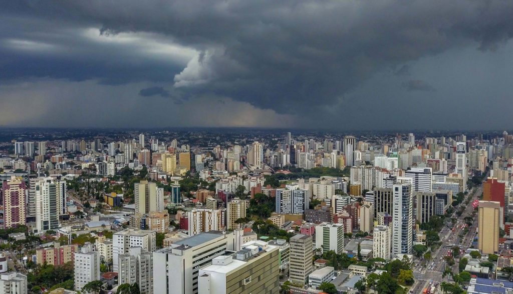 Aviso de chuva volumosa nos estados do Sul do Brasil