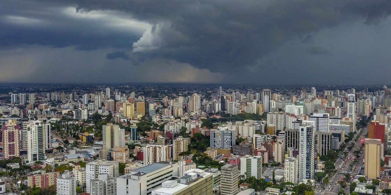 <span class="entry-title-primary">Aviso de chuva volumosa nos estados do Sul do Brasil</span> <h2 class="entry-subtitle">Final de maio e o começo de junho serão marcados como um período de grande instabilidade atmosférica e muita chuva no Sul do país </h2>