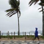 Ciclone Yakecan provoca vento forte no litoral do Rio de Janeiro