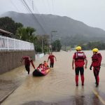 Santa Catarina tem três mortos e 44 mil afetados pela chuva