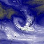 Vórtice ciclônico cobre o Sul do Brasil e muda o tempo