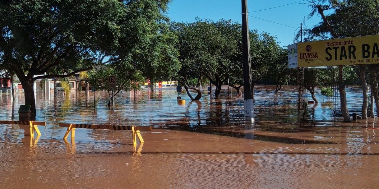 <span class="entry-title-primary">Fronteira Oeste tem segunda enchente em menos de 30 dias</span> <h2 class="entry-subtitle">Volumes elevados de chuva entre o Norte gaúcho e Santa Catarina no final de maio foram responsáveis pela nova cheia do Rio Uruguai </h2>