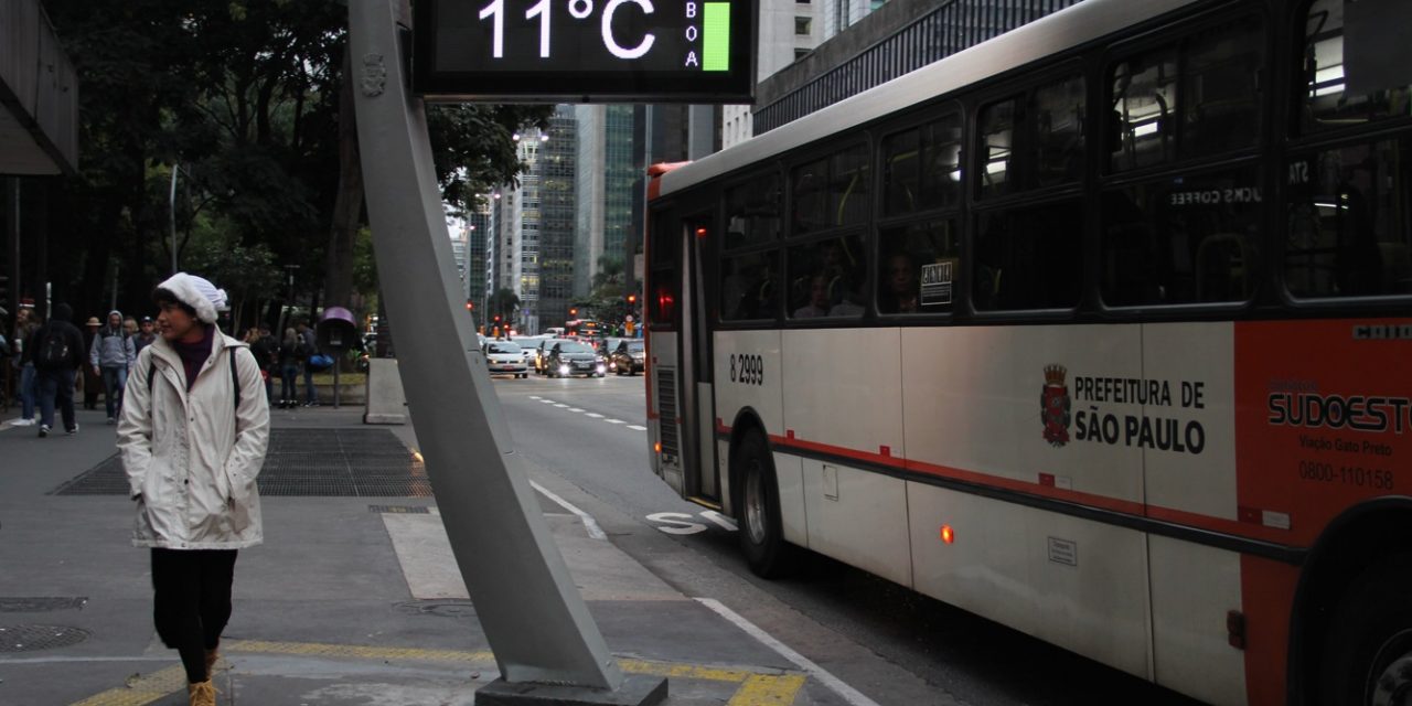 <span class="entry-title-primary">Massa de ar frio alcança São Paulo neste fim de semana</span> <h2 class="entry-subtitle">Temperatura terá forte declínio na cidade de São Paulo neste fim de semana com a chegada de massa de ar frio de origem polar </h2>
