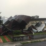 Vendavais intensos e granizo grande trazem estragos e emergência