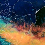 Chuva começa a avançar com raios e queda de temperatura