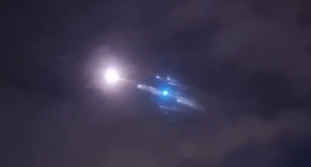 Veja as primeiras imagens da queda do foguete chinês