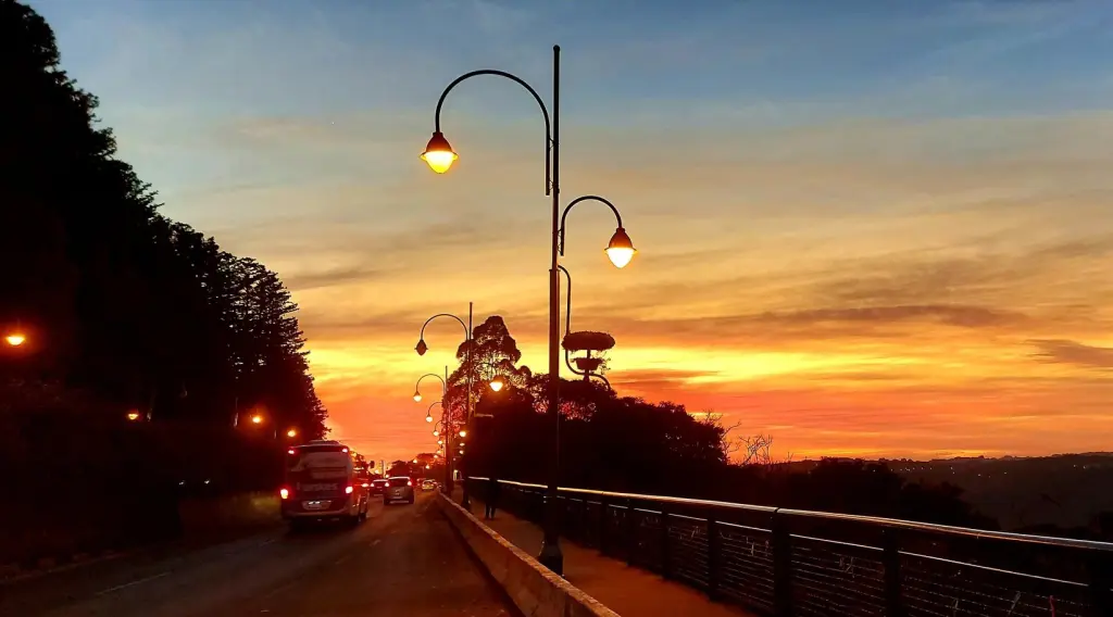 Fronteira climática traz duas estações e na mesma hora