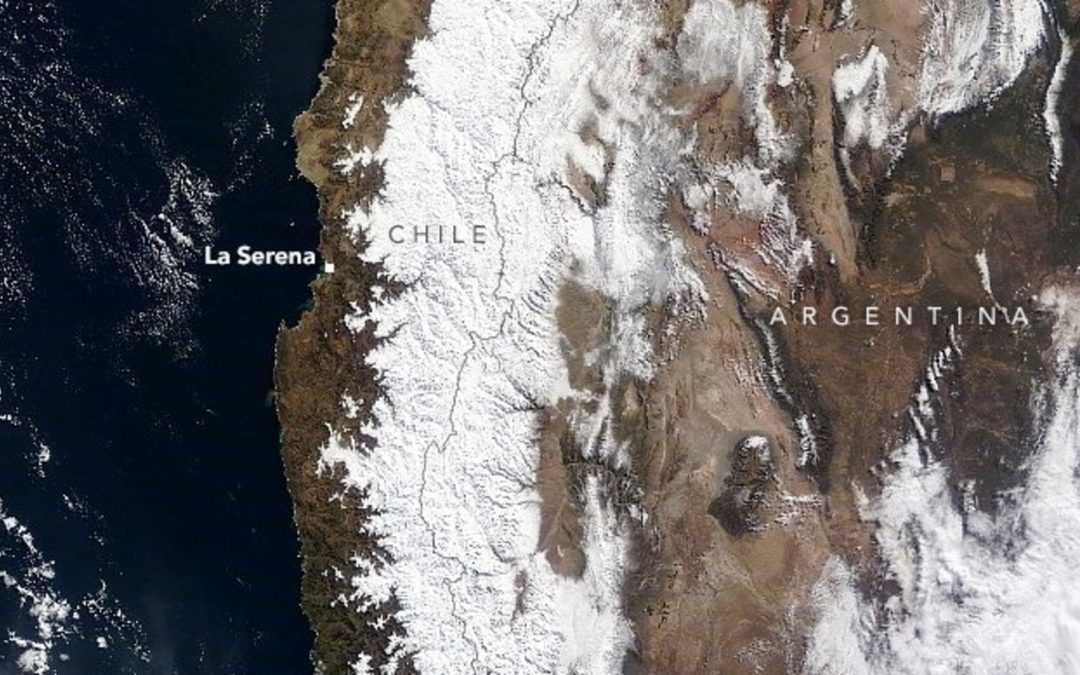 Julho de muita neve na Cordilheira dos Andes Crescimento enorme da cobertura de neve é excelente notícia diante do quadro de seca na Argentina e no Chile