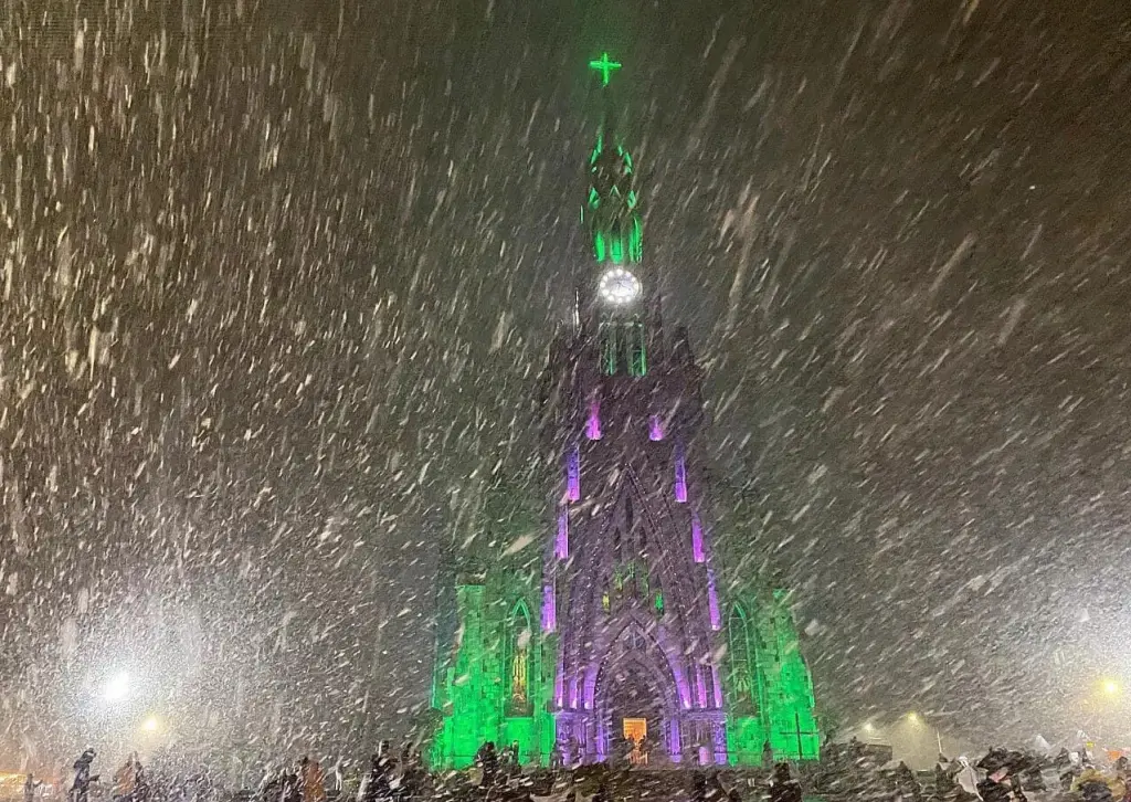 Grande e histórica precipitação de neve no Rio Grande do Sul há um ano