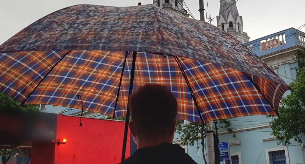 Chuva supera 100 mm em algumas regiões e vem mais