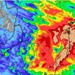 Chuva excessiva traz deslizamentos de terra e alagamentos