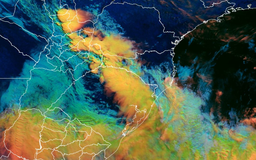 Frente fria se desloca e muda o tempo no Sul do Brasil Instabilidade já tomou conta do Rio Grande do Sul com altos volumes de chuva e agora muda o tempo em Santa Catarina e no Paraná