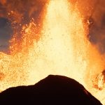 Vulcão volta a entrar em erupção na Islândia