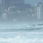 As imagens da forte ressaca do mar nas praias do Rio de Janeiro
